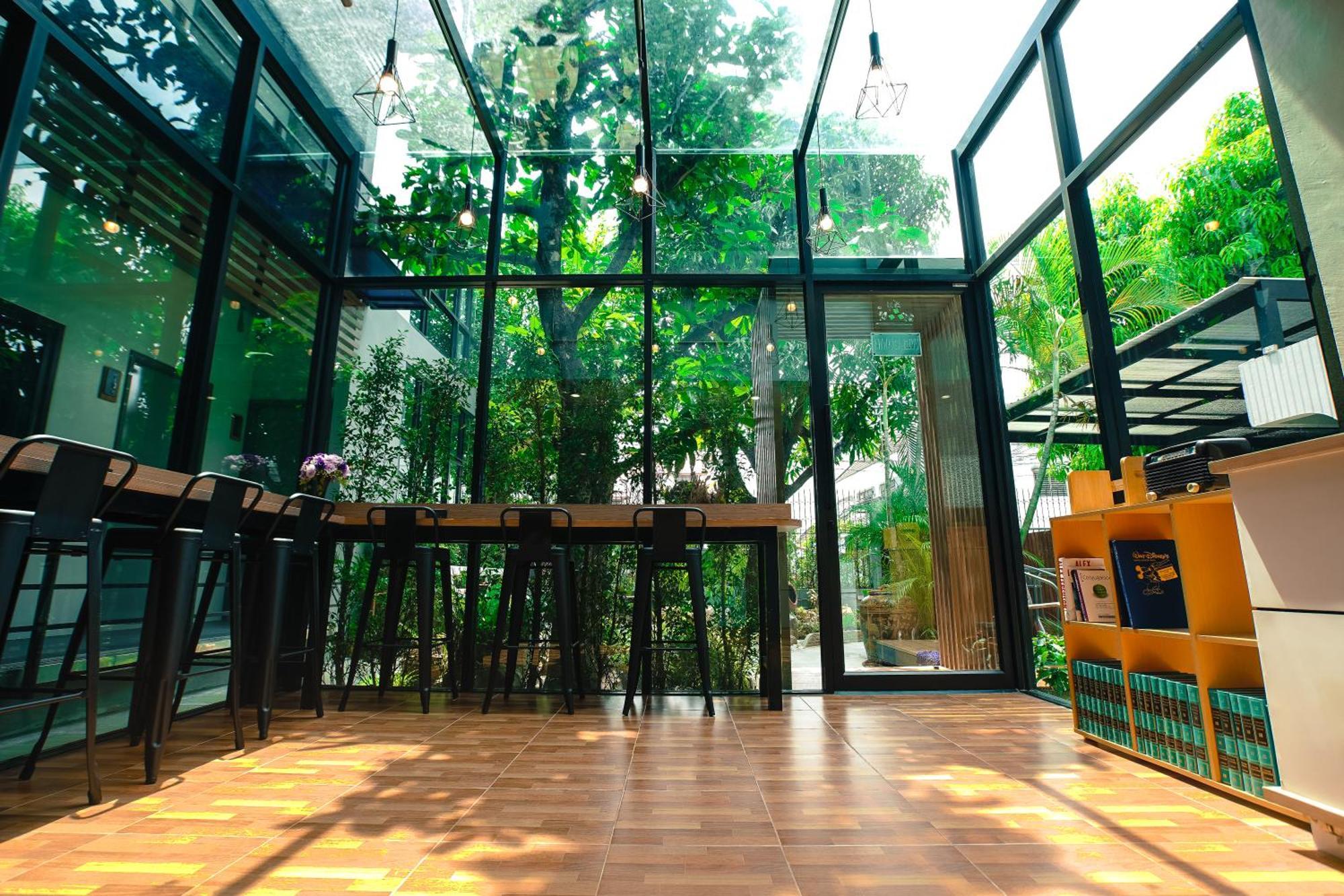 Bed Garden 26 Hostel Bangkok Exterior photo